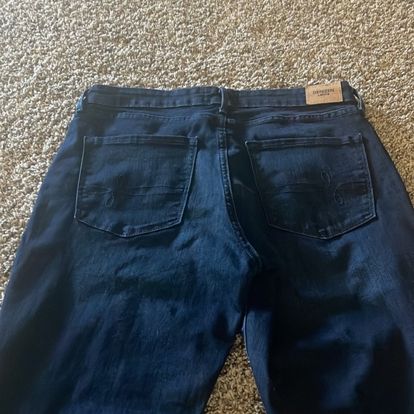 These are brand new never worn skinny jeans - Picture 7 of 7